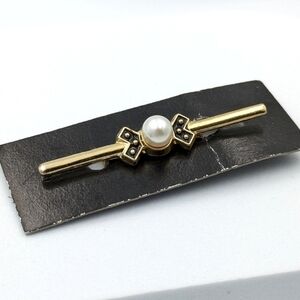 4/24$  Vintage bar brooch pin